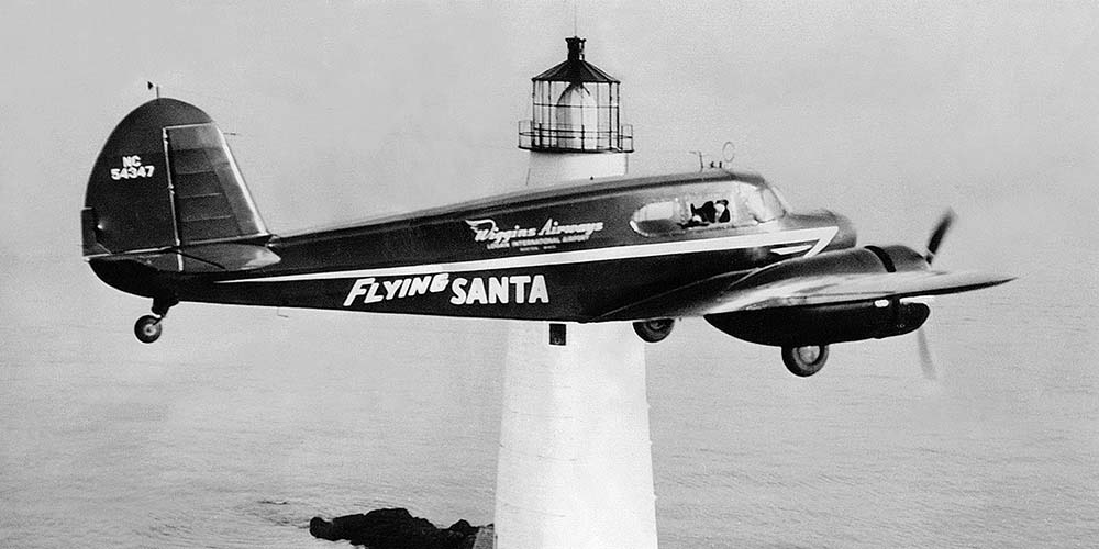 BOSTON LIGHT + Cessna T-50- 1947a